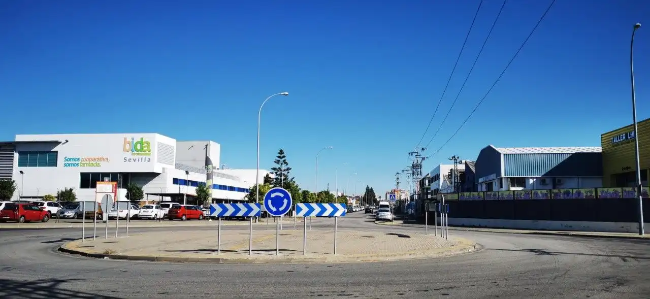 Nave industrial en alquiler en Cerro - Amate, imagen 2