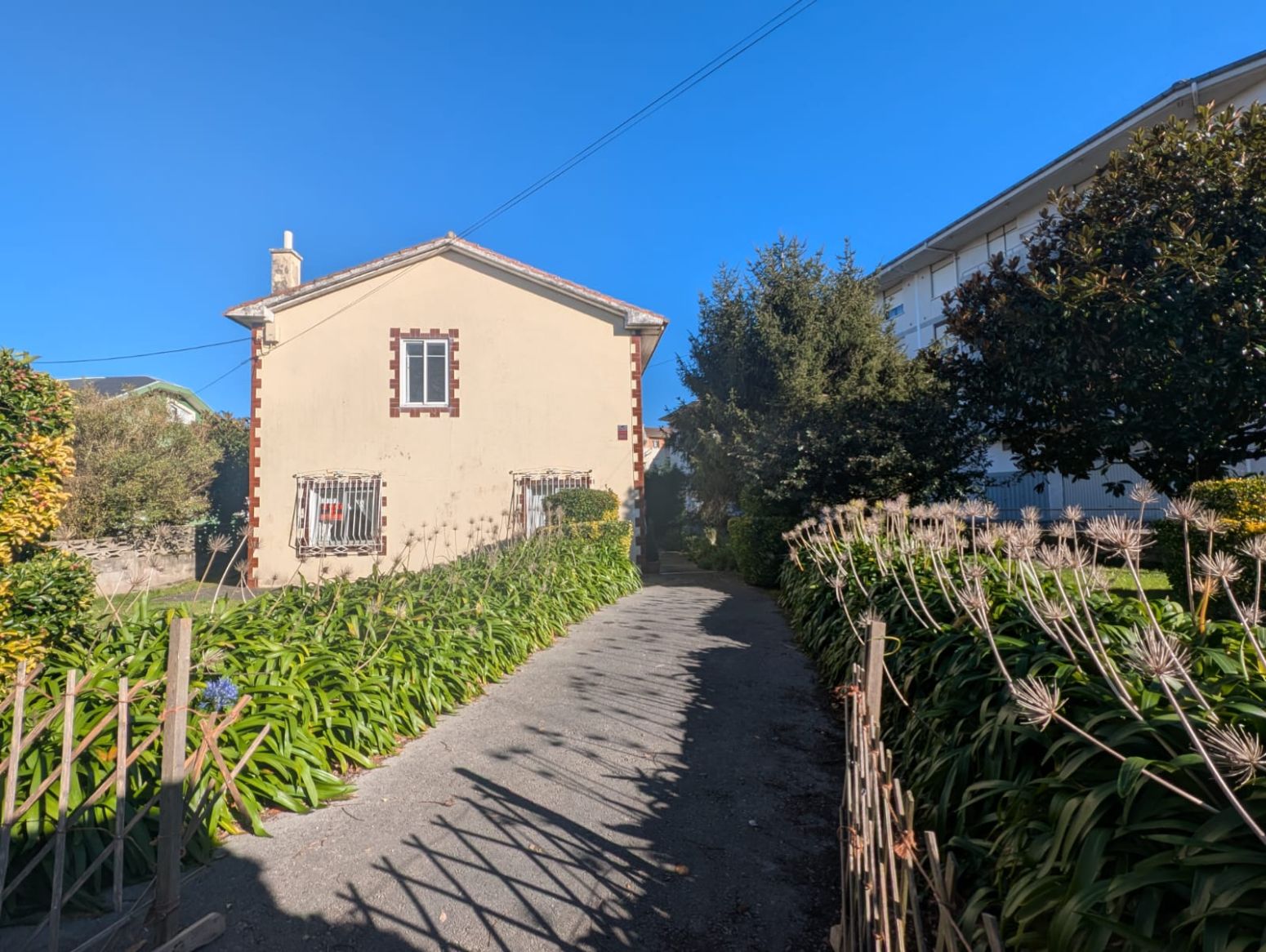Vista exterior de Casa o xalet en venda en Piélagos amb Calefacció, Parquet i Traster