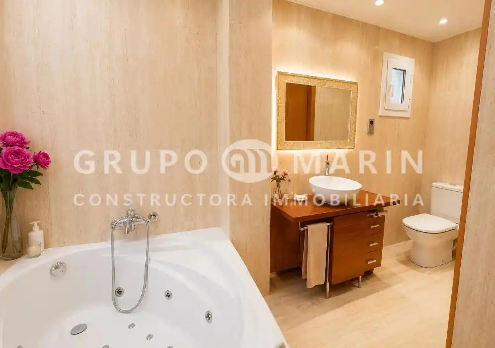 Badezimmer von Erdgeschoss zum Verkauf in Vilassar de Mar