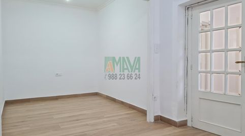Foto 4 de Apartamento de alquiler en San Rosendo, Ourense Capital