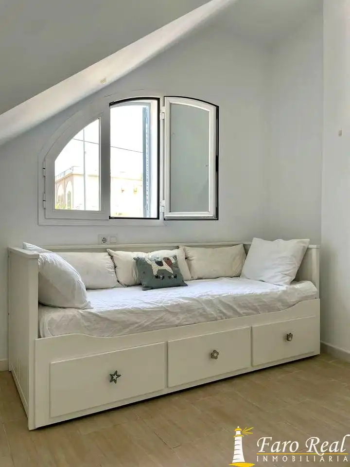 Bedroom of Apartments for sale in Sanlúcar de Barrameda  with Storage room and Furnished