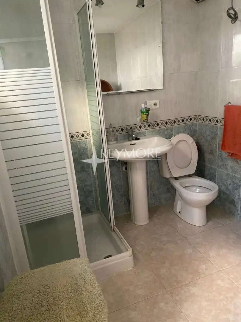 Bany de Casa o xalet en venda en Guadalcázar amb Aire condicionat, Terrassa i Traster