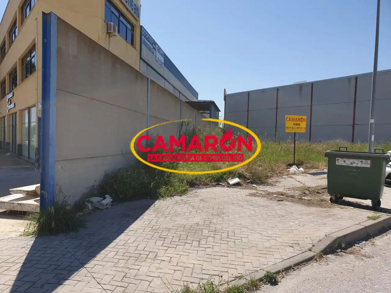 Vista exterior de Terreny industrial en venda en Gelves