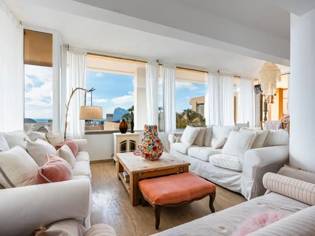 Sala de estar de Apartamento en venta en Sant Josep de sa Talaia con Calefacción y Jardín privado