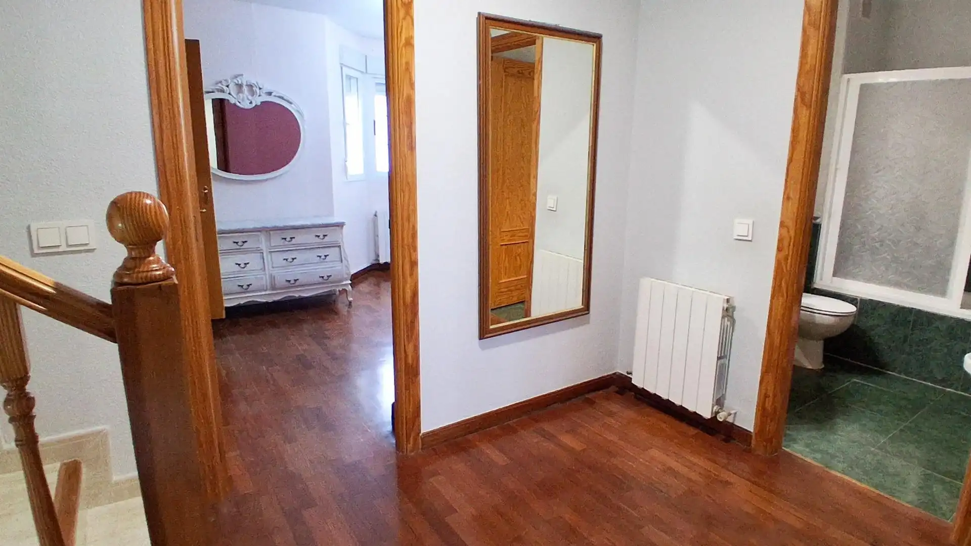 Schlafzimmer von Einfamilien-Reihenhaus zum Verkauf in Cabrerizos mit Heizung, Abstellraum und Schwimmbad