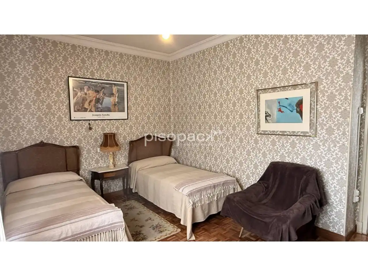 Bedroom of Flat for sale in  Pamplona / Iruña  with Heating, Parquet flooring and Storage room