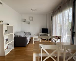 Sala d'estar de Apartament de lloguer en  Valencia Capital amb Aire condicionat, Parquet i Piscina