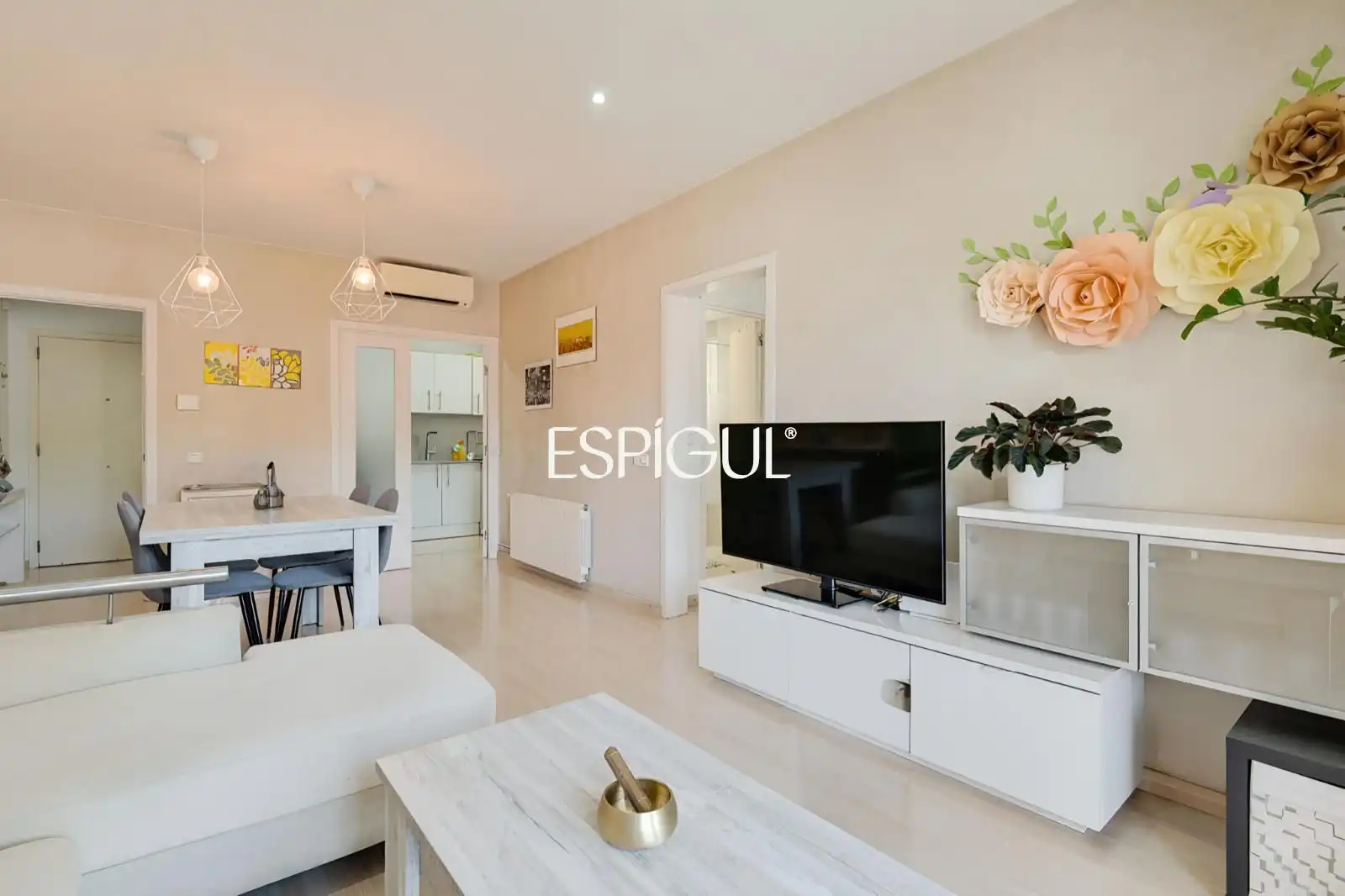 Living room of Flat for sale in Castell d'Aro, Platja d'Aro i s'Agaró  with Air Conditioner, Heating and Parquet flooring