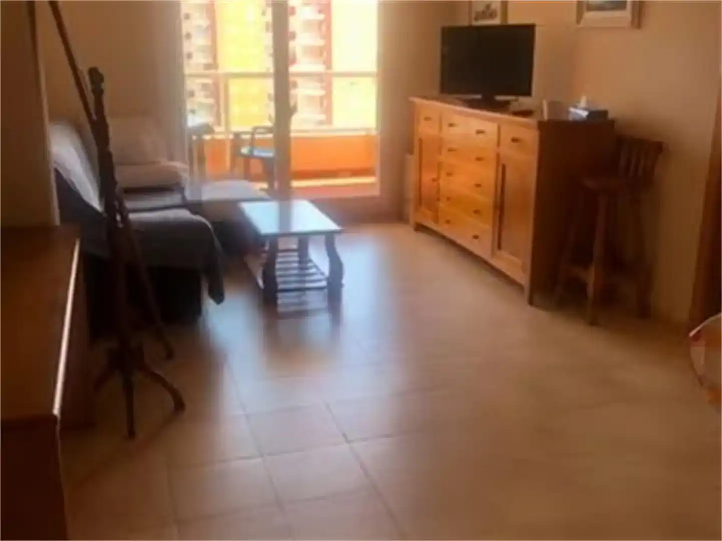 Wohnzimmer von Wohnungen zur Miete in La Manga del Mar Menor mit Klimaanlage, Schwimmbad und Balkon