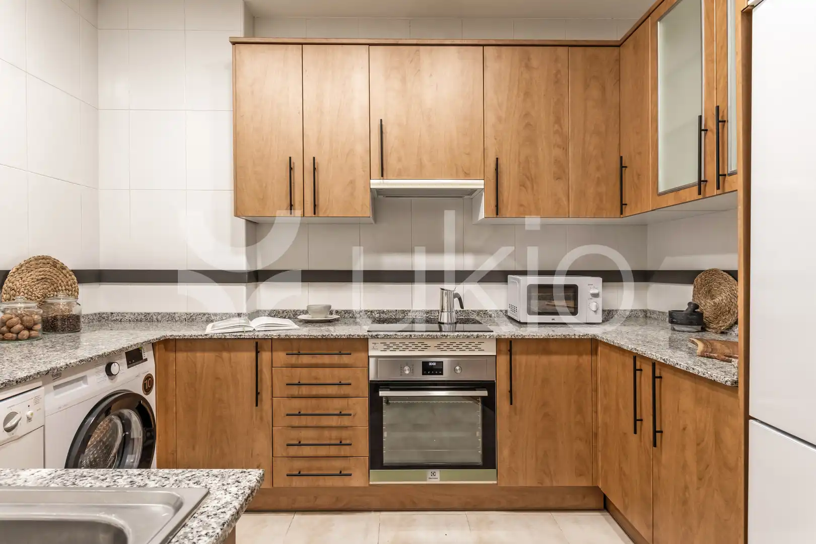 Cocina de Apartamento de alquiler en Madrid con Aire acondicionado, Calefacción y Amueblado