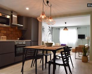 Kitchen of Apartment to share in  Valencia Capital  with Air Conditioner, Heating and Terrace