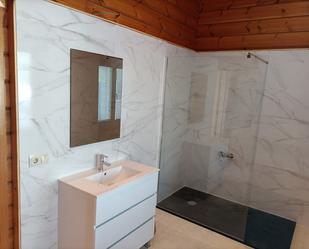 Bathroom of House or chalet for sale in Olocau  with Terrace and Balcony