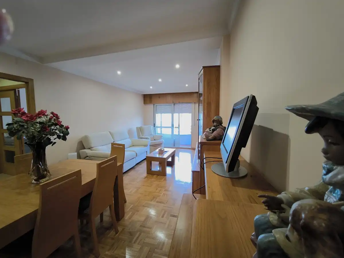 Living room of Flat for sale in Vilagarcía de Arousa  with Heating, Parquet flooring and Furnished