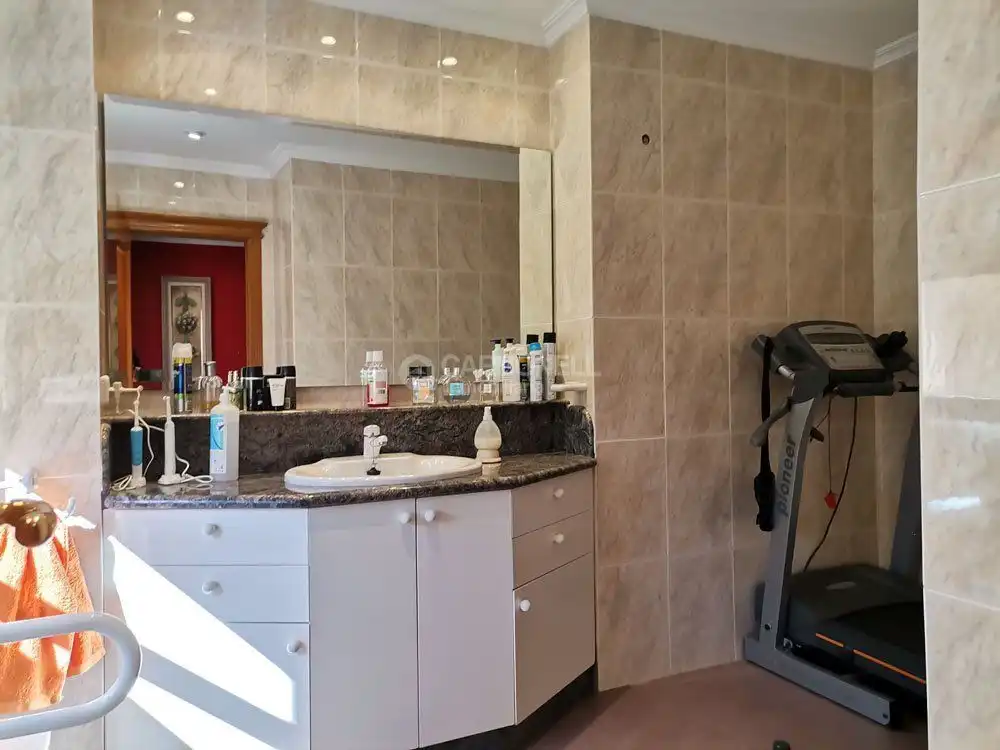 Bathroom of Houses for sale in Alcoy / Alcoi  with Air Conditioner, Heating and Terrace