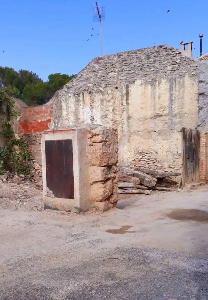 Terreny residencial en venda a Plaça Major 12