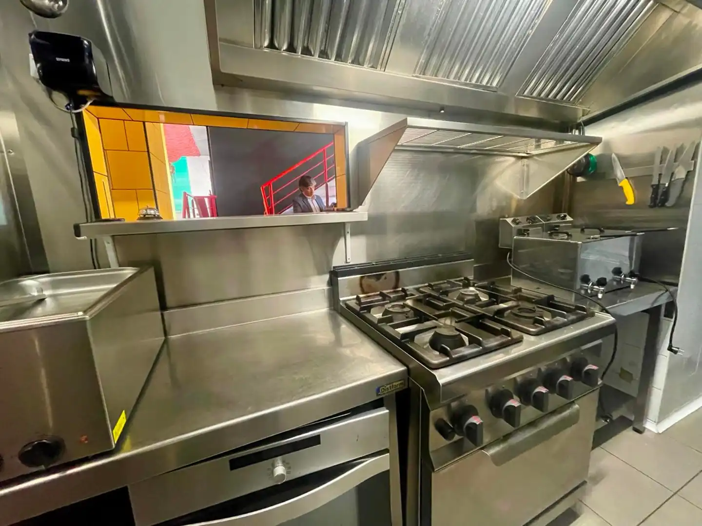 Cocina de Local en traspaso en Barcelona con Aire acondicionado, Internet y Alarma