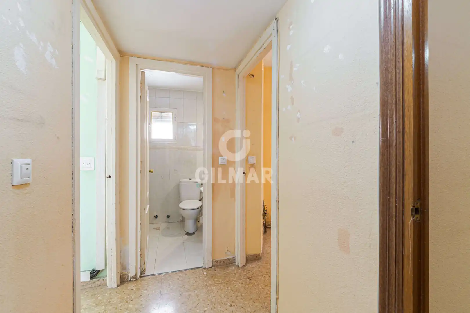 Piso en venta en Sevilla con Calefacción y Jardín privado