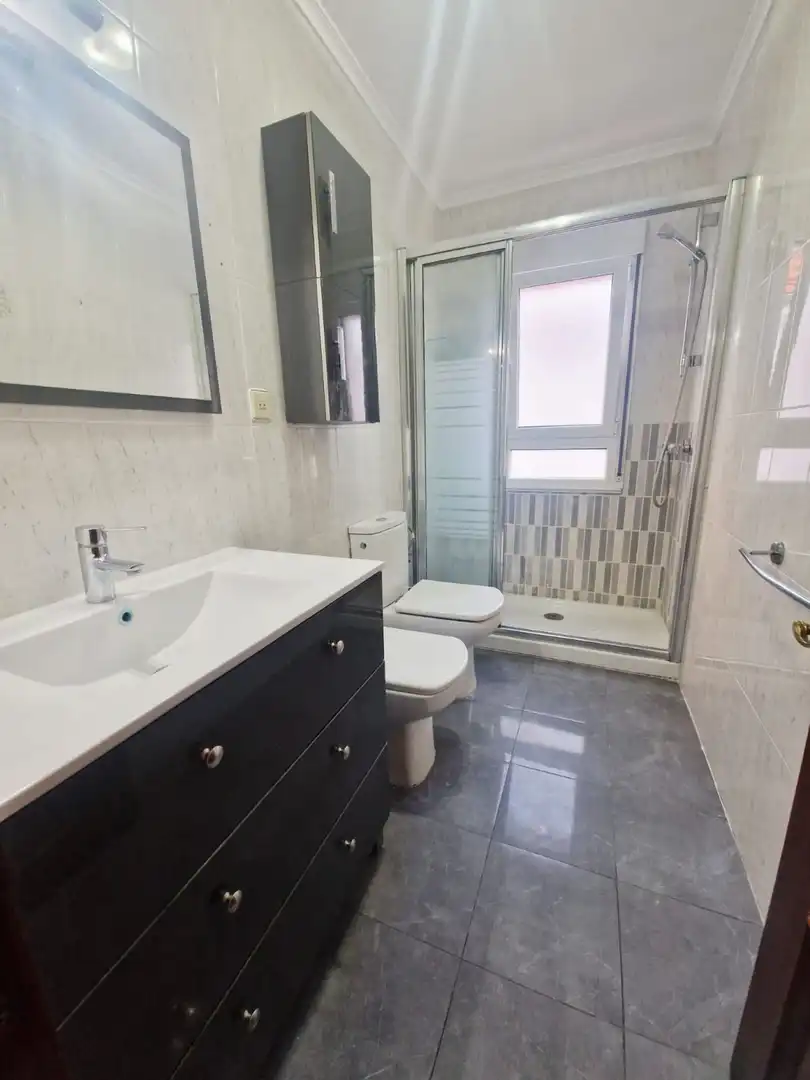 Bathroom of Flat for sale in Versalles