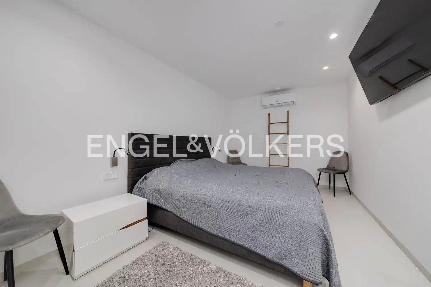 Habitación de Finca rústica en venta en Orihuela con Aire acondicionado, Calefacción y Jardín privado