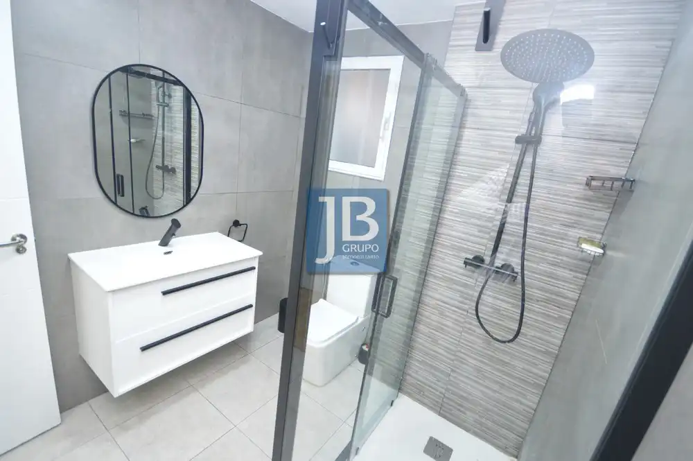 Bathroom of Flat for sale in Xàtiva  with Air Conditioner and Terrace