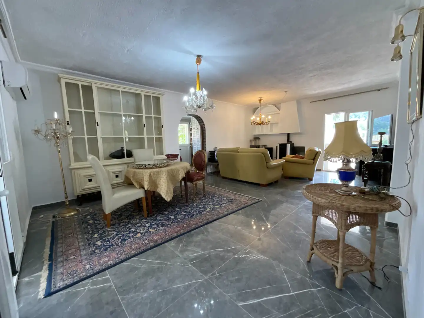 Sala d'estar de Finca rústica en venda en Coín amb Jardí privat i Piscina