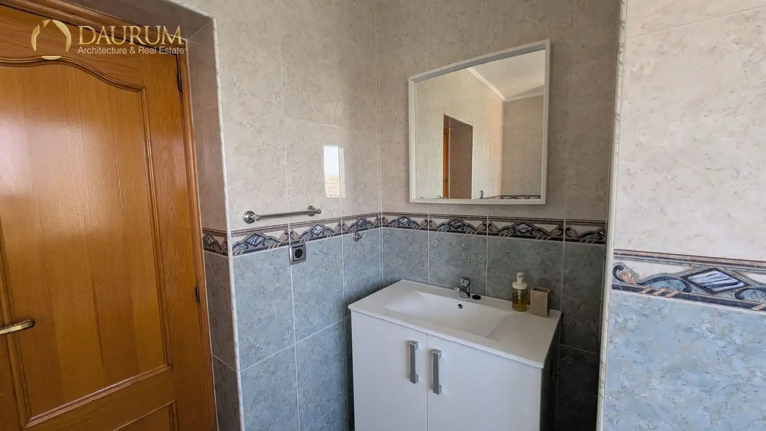 Bathroom of Flat for sale in Poblats Marítims