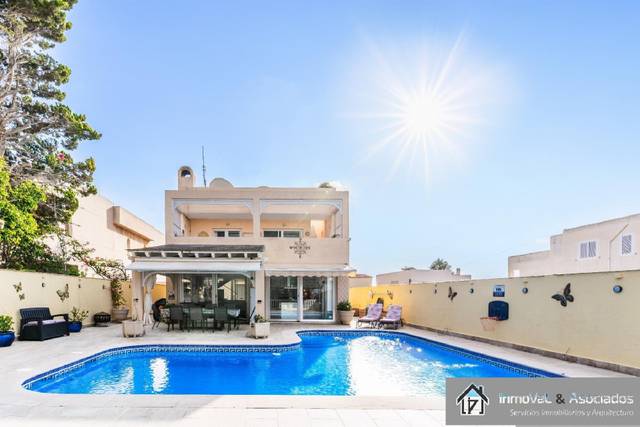 Casa-chalet en Venta en Puerto de Garrucha