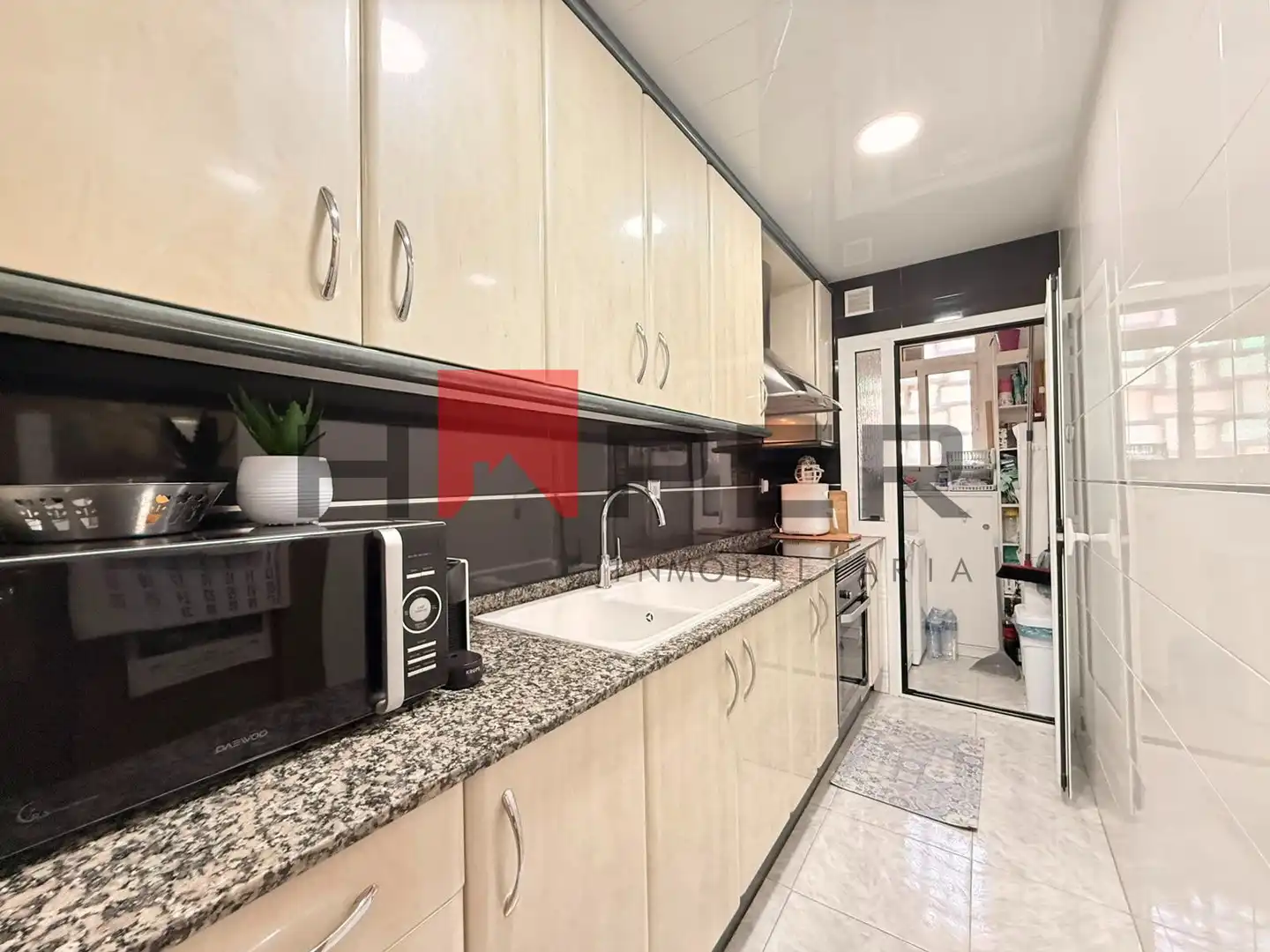 Kitchen of Flat for sale in El Prat de Llobregat  with Heating and Parquet flooring