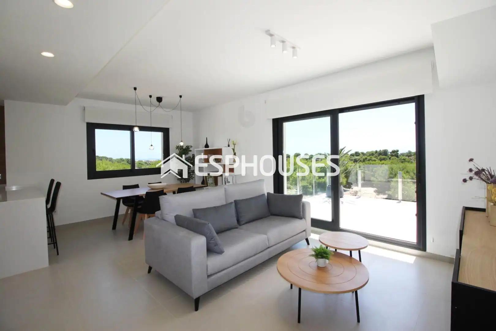 Apartamento con piscina en venta en El Pinar de Campoverde, imagen 5