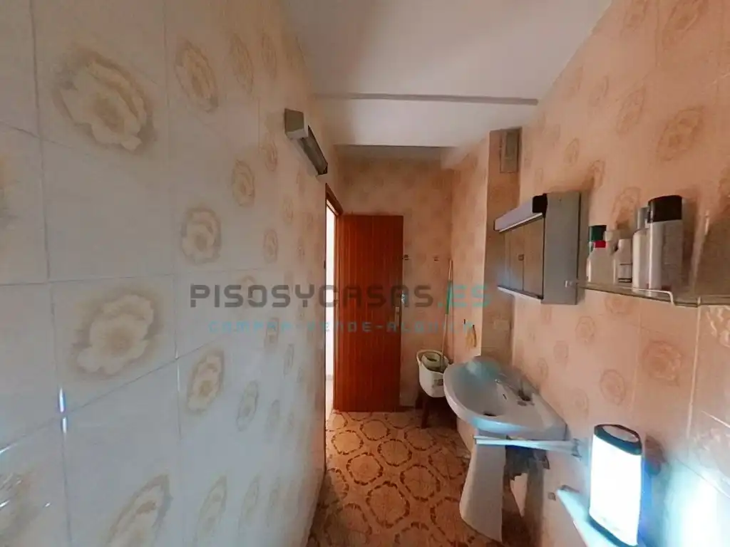 Bany de Casa o xalet en venda en Alfamén, Zaragoza