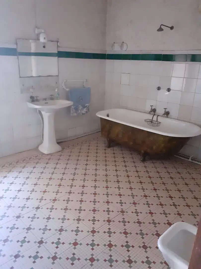 Bany de Casa o xalet en venda en Almazora / Almassora amb Jardí privat, Terrassa i Moblat