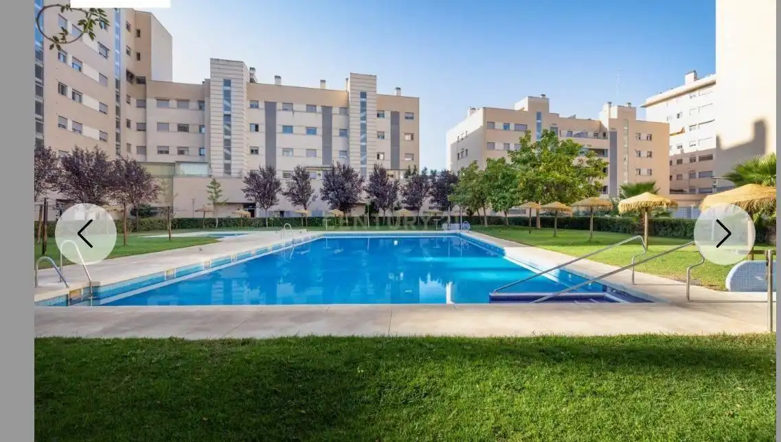 Schwimmbecken von Wohnungen zur Miete in Granada mit Klimaanlage, Privatgarten und Gemeinschaftspool