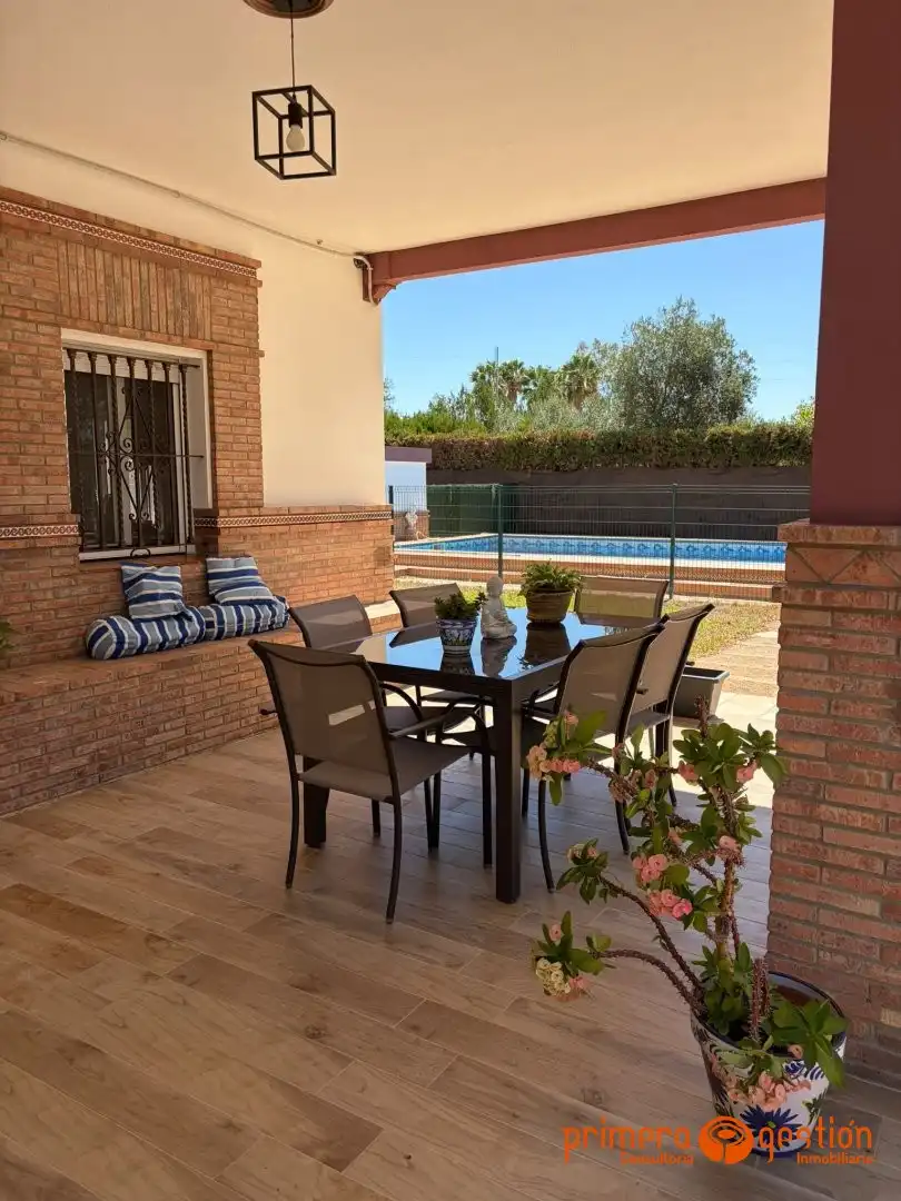 Villa avec piscine à vendre à Carmona