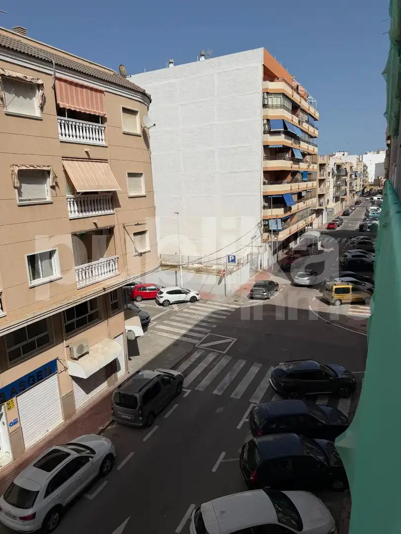 Vista exterior de Pis en venda en Santa Pola amb Aire condicionat, Moblat i Balcó
