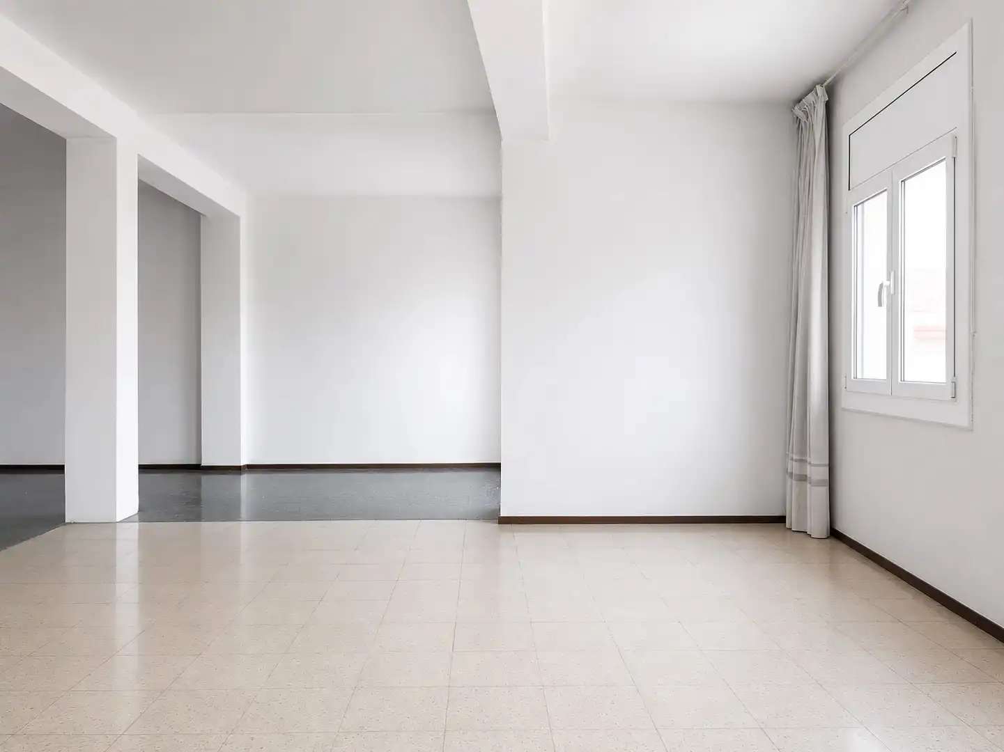Piso en venta en Barcelona con Balcón