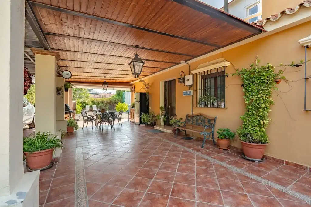 Detached house with garden for sale in Coín, imagen 4