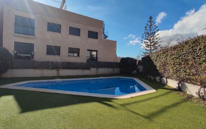 Swimming pool of Apartment for sale in Roda de Berà  with Air Conditioner, Heating and Terrace