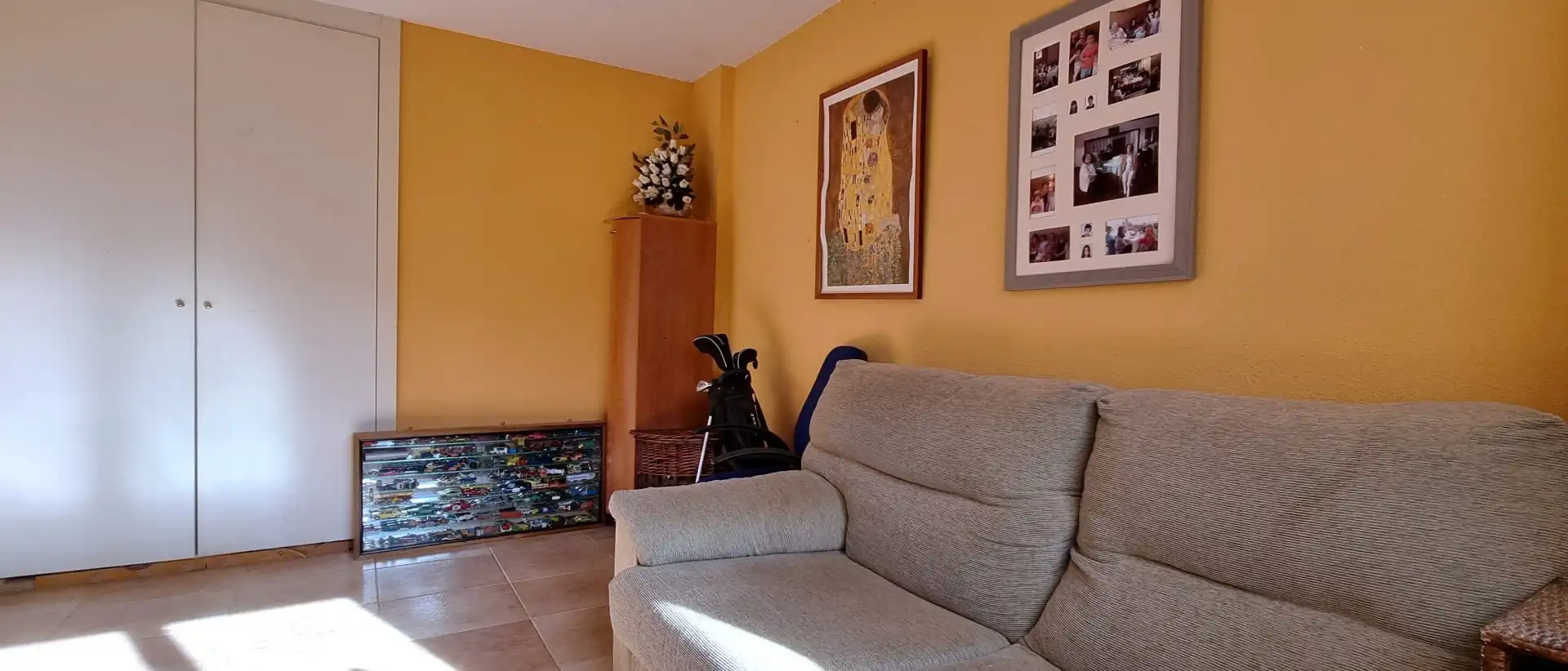 Sala d'estar de Casa adosada en venda en Guadalix de la Sierra amb Aire condicionat, Calefacció i Jardí privat