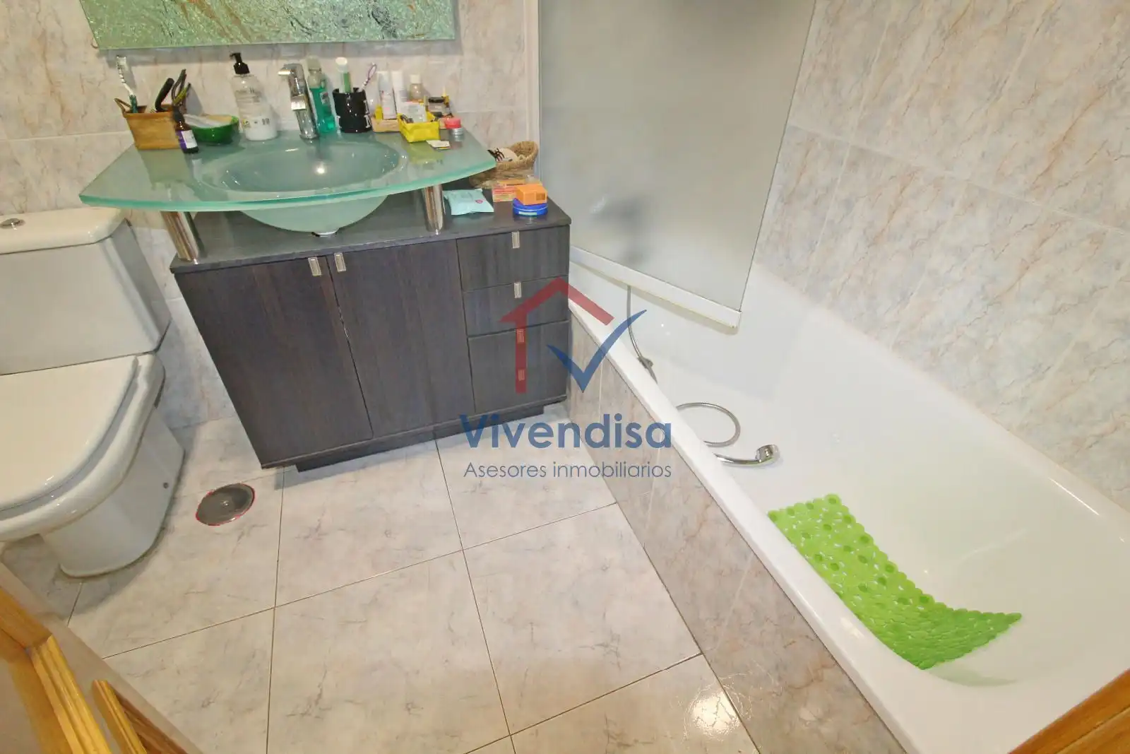 Bany de Pis en venda en Guadalajara amb Calefacció i Terrassa