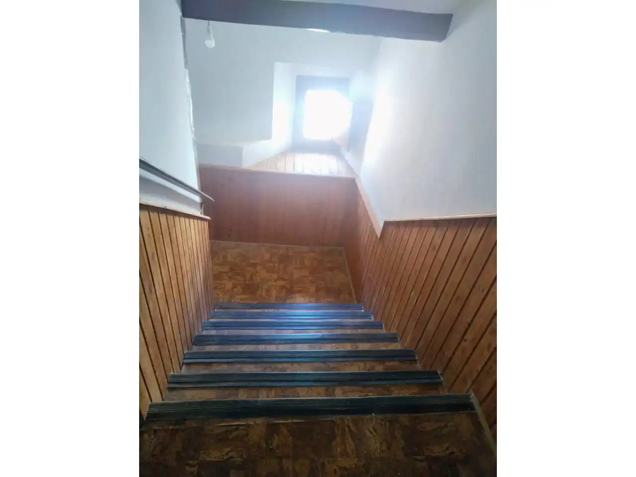 Wohnung zum Verkauf in Merindad de Cuesta-Urria mit Heizung, Abstellraum und Möbliert