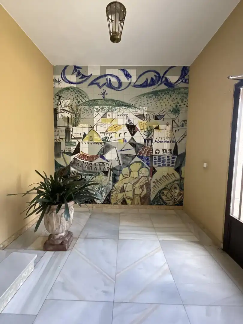 Außenansicht von Erdgeschoss zum Verkauf in Linares mit Möbliert