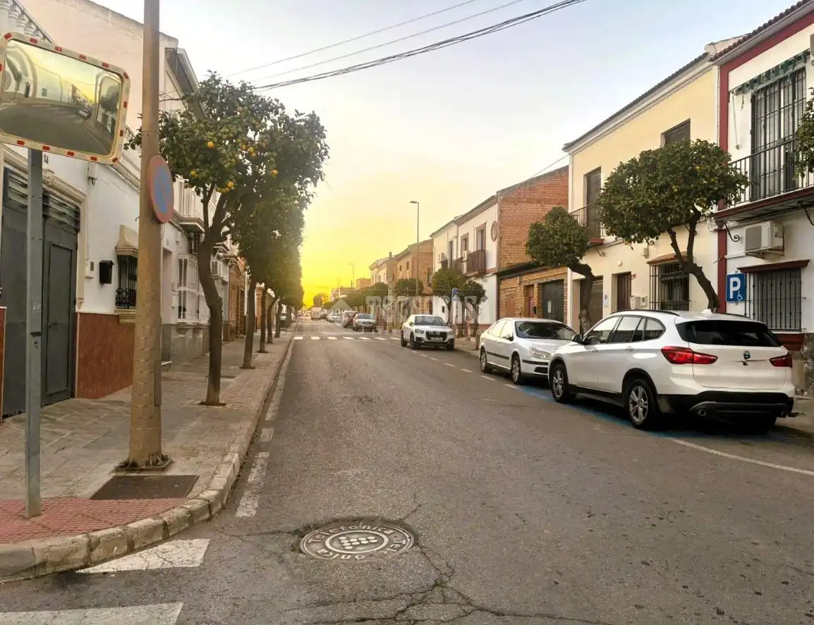 Vista exterior de Terreny industrial en venda en Pilas