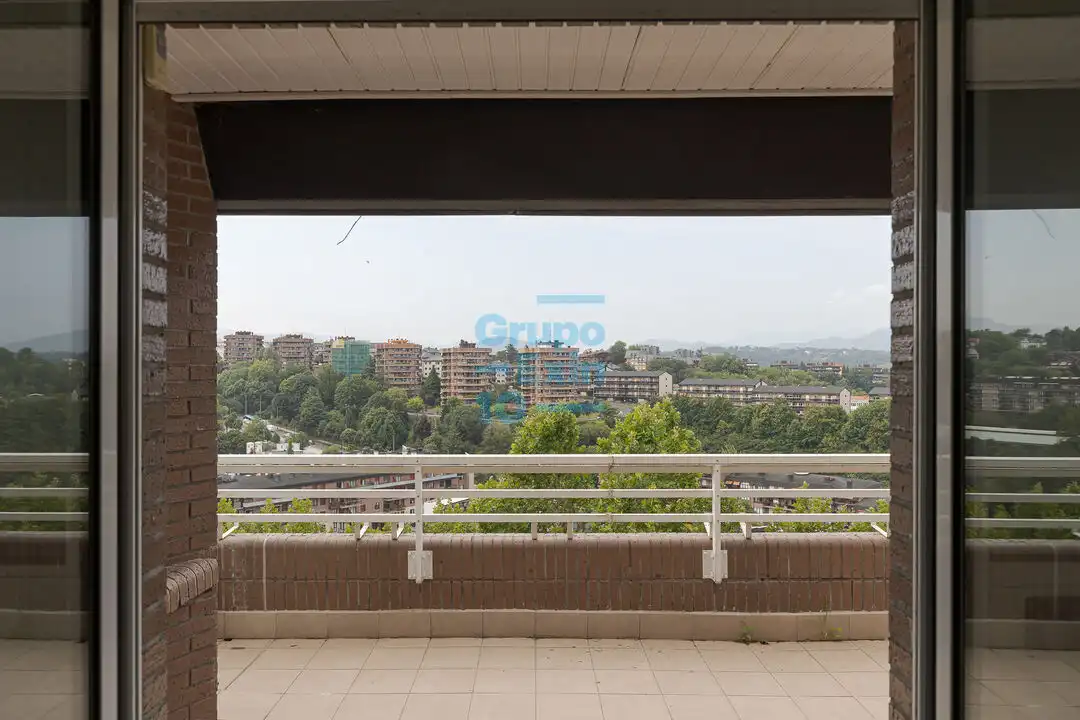 Terraza de Ático en venta en Donostia - San Sebastián  con Calefacción, Terraza y Piscina