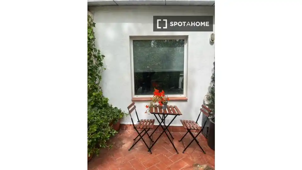 Room in Provençals del Poblenou