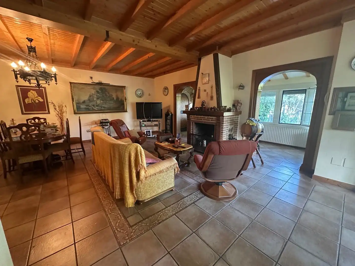 Sala de estar de Finca rústica en venta en Nuño Gómez con Aire acondicionado, Calefacción y Jardín privado