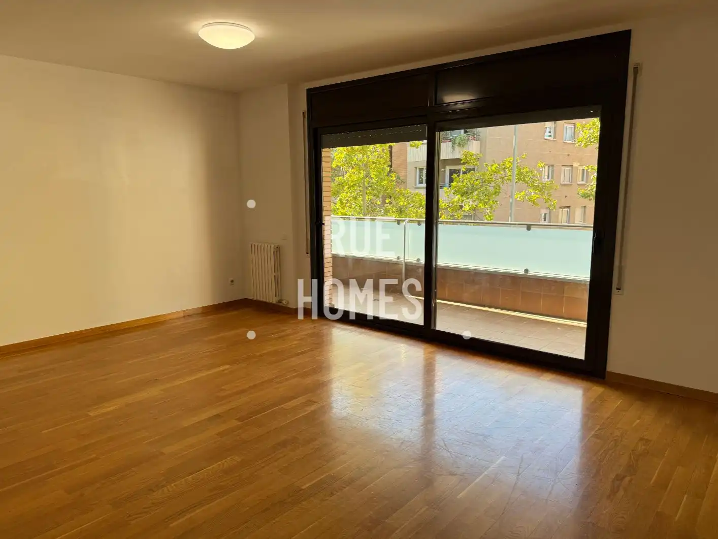Wohnung mit Aufzug zum Verkauf in Plaça Maria Vinyes 3, imagen 2