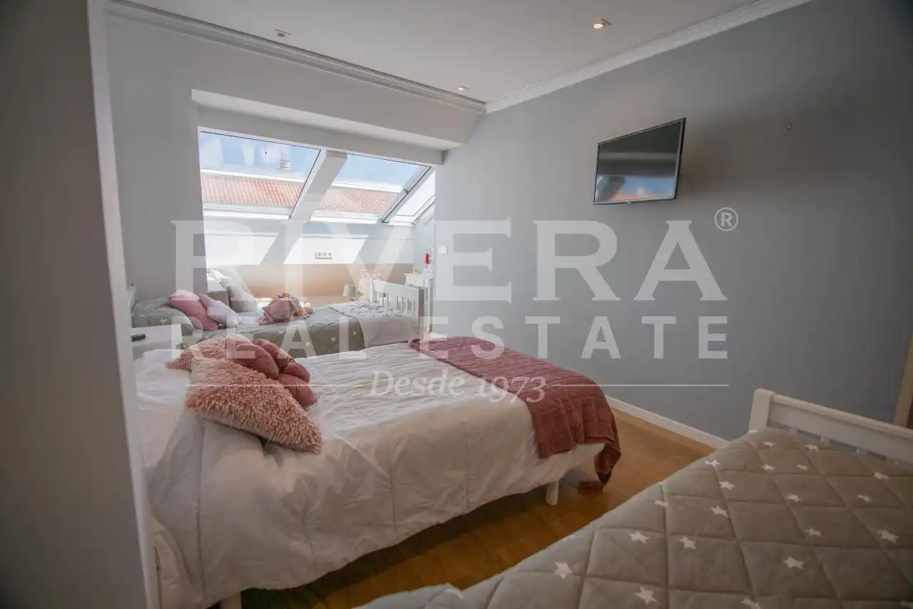 Bedroom of Duplexes for sale in Nigrán  with Heating, Parquet flooring and Storage room