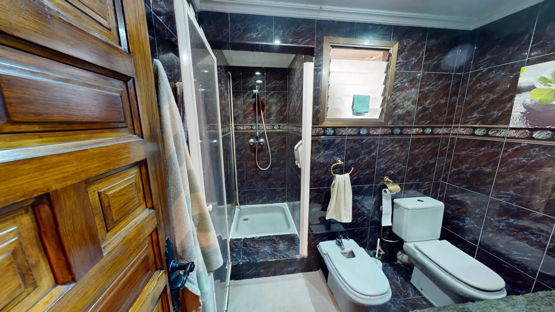 Baño de Piso en venta en Elche / Elx con Aire acondicionado, Amueblado y Horno