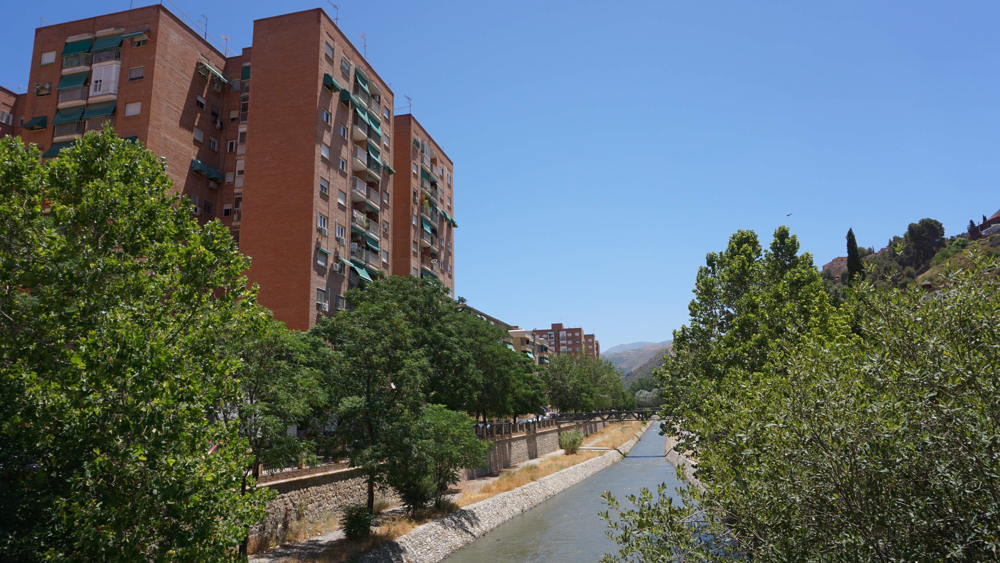 Exterior view of Flat for rent in  Granada Capital  with Parquet flooring