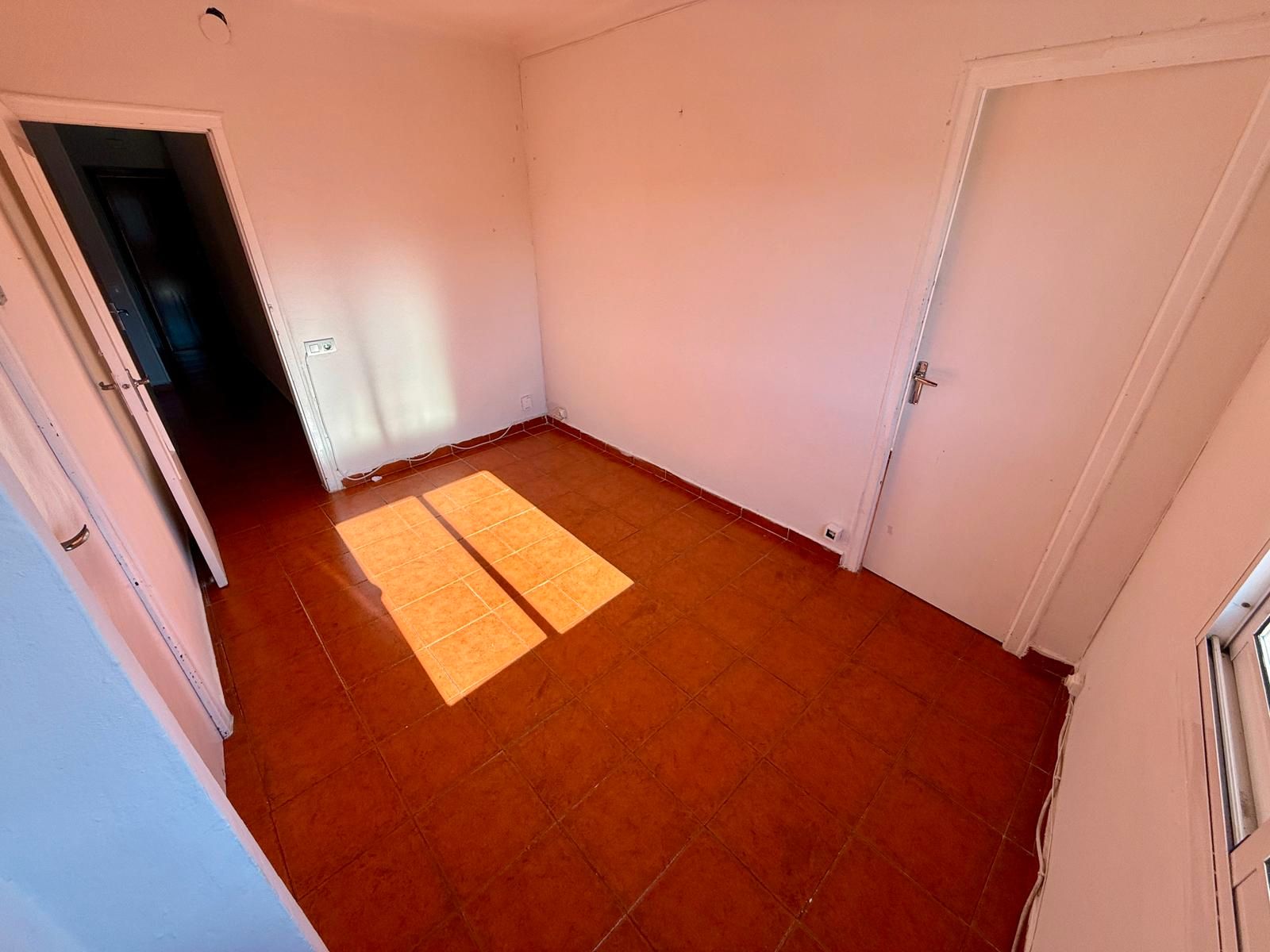 Bedroom of Flat for sale in L'Hospitalet de Llobregat  with Oven